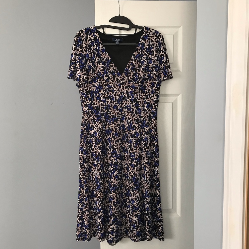 EUC Chaps Swing Dress • Size M • Flutter Sleeves and Fun print!